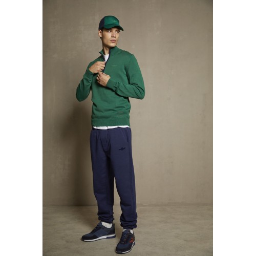 Jogging trousers with elastic bottom